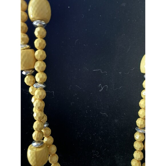 28” Vintage Yellow And Silver  Beaded Necklace Layer - Picture 3 of 4